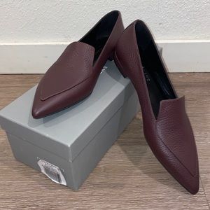 New Everlane The Boss loafers in burgundy size 8.5